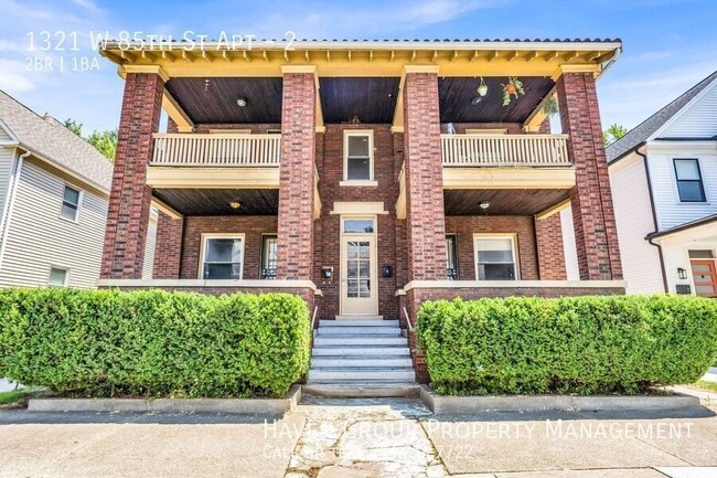 Building Photo - 1321 W 85th St Unit 2