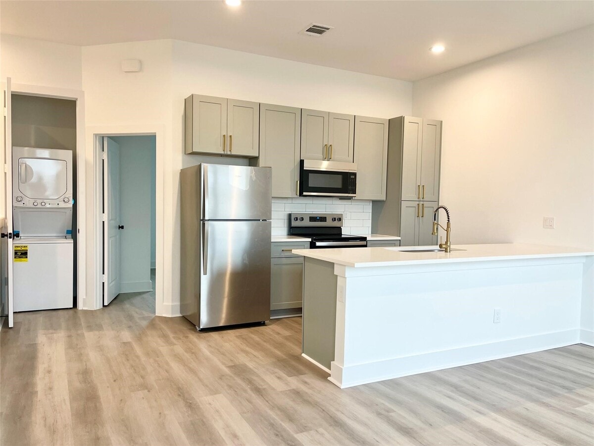 Photo - 22214 Dutch Oven Dr Unit A