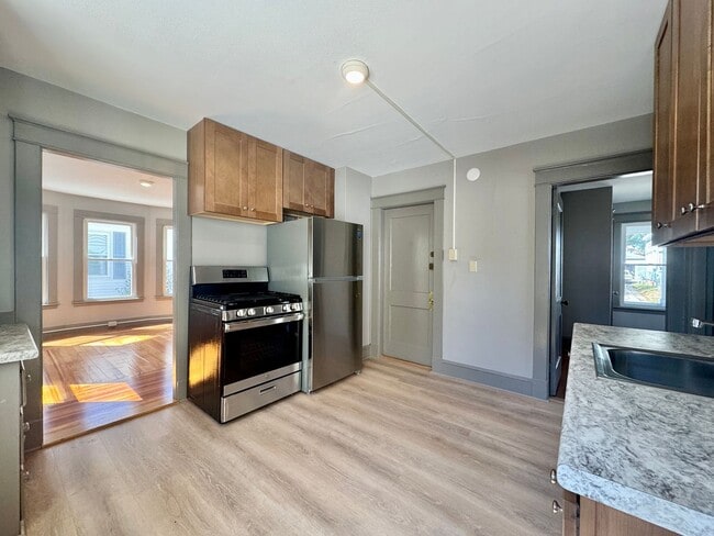 Building Photo - 70 Angell Ave Unit A-2