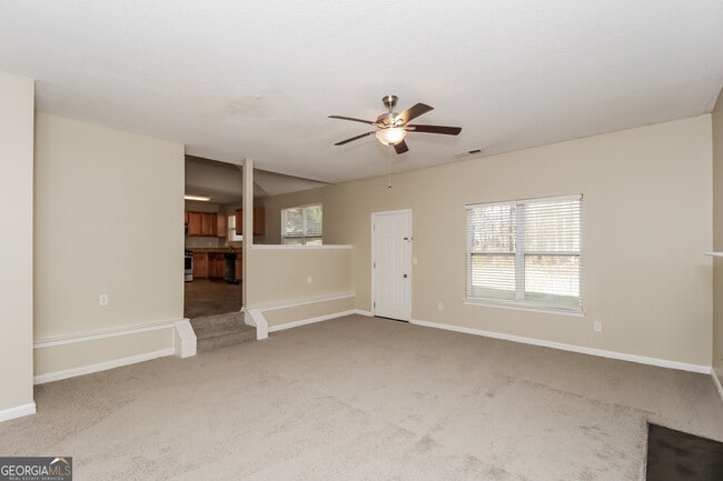 Photo - 3005 Weeping Willow Way