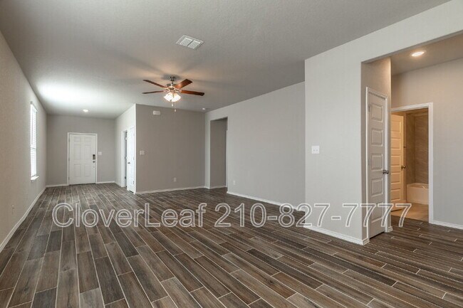 Photo - 275 Kinsley Wy