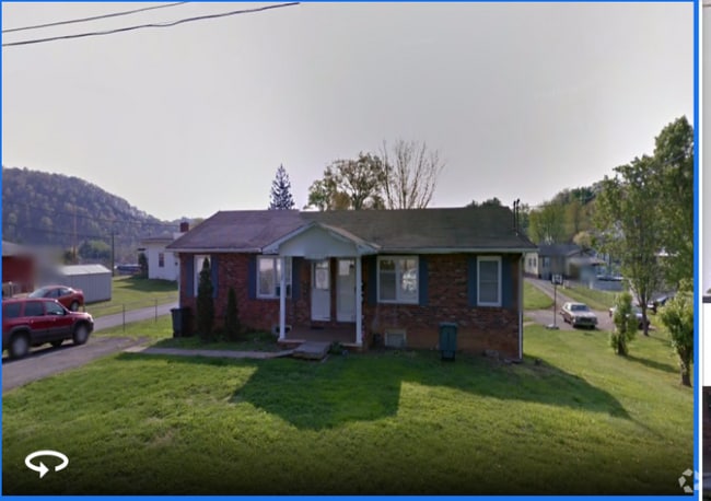 Building Photo - 602 Stuart Dr Rental