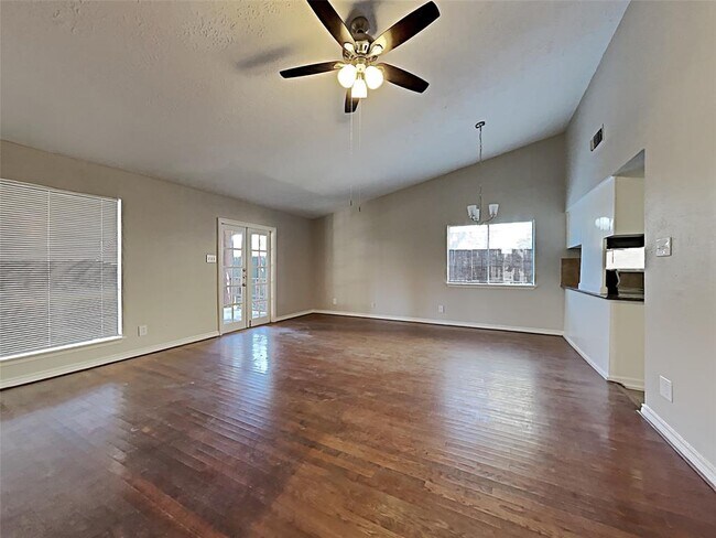 Photo - 8615 Riverside Walk Ln