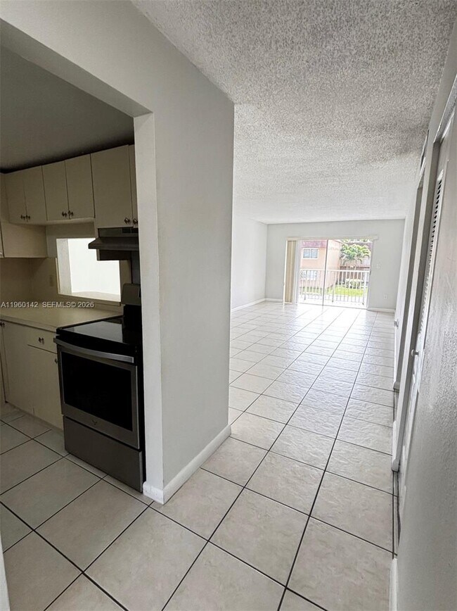 Photo - 9970 SW 88th St Unit 914-9