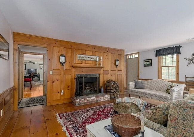 Building Photo - 73 Champeaux Rd Rental