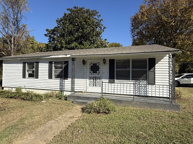 Photo - 133 Center St