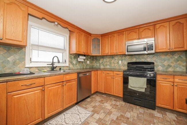 Photo - 332 MacArthur Ave Unidad 2