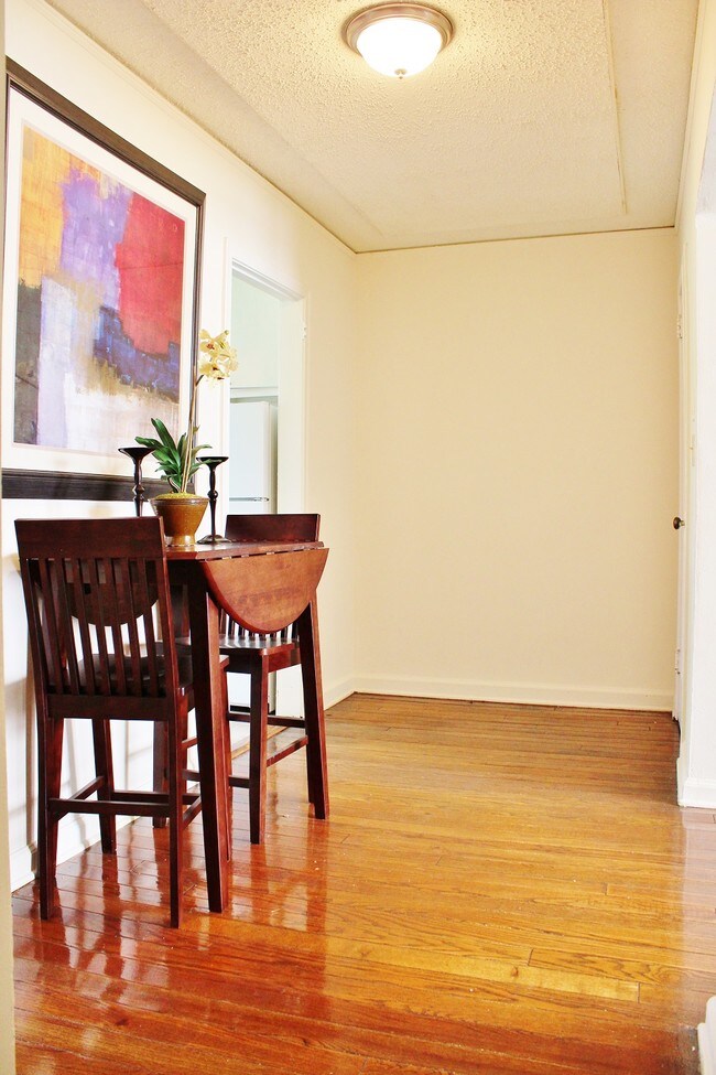 Kensington Village Apartments