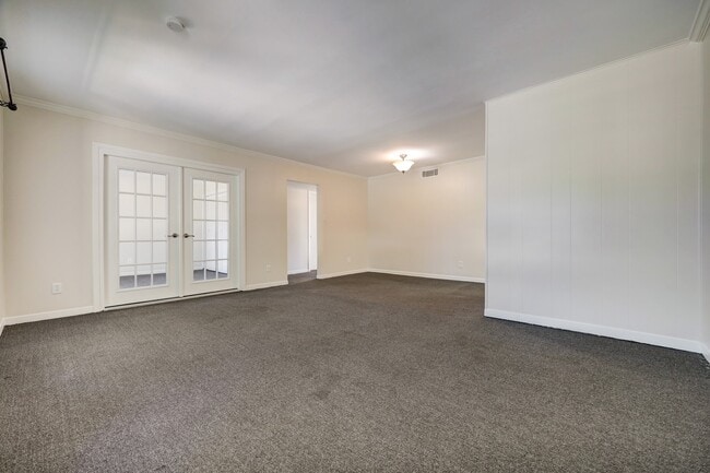 Photo - 9031 Gaylord Dr Unit 136