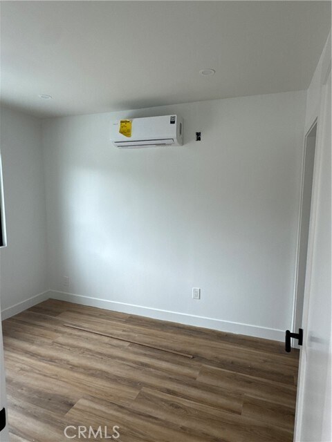 Photo - 551 W Crescent Dr