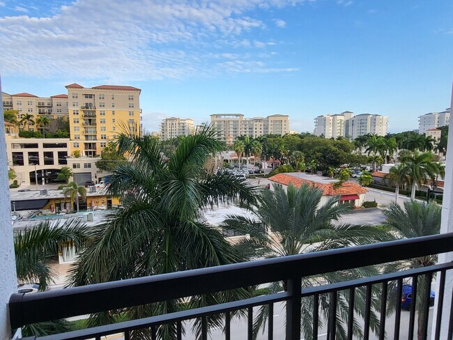 Photo - 233 S Federal Hwy Unidad 511