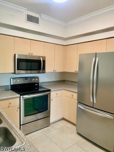 Photo - 1180 Reserve Way Unit 206