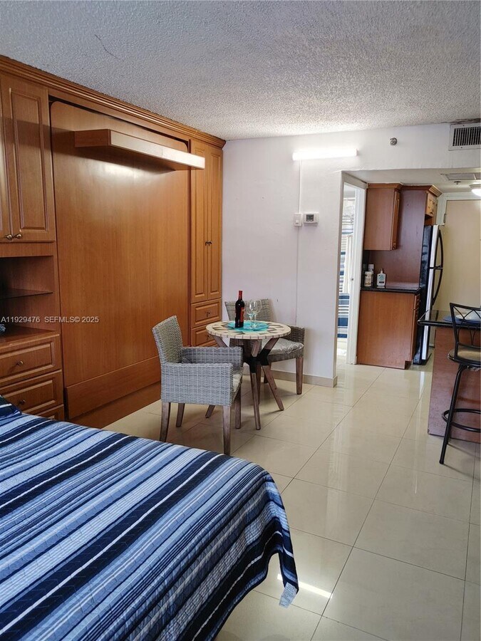 Photo - 19201 Collins Ave Unit 103