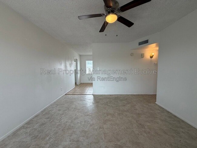 Photo - 9248 W Mescal St