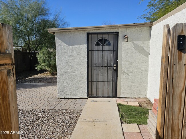 Building Photo - 18436 N 1st St