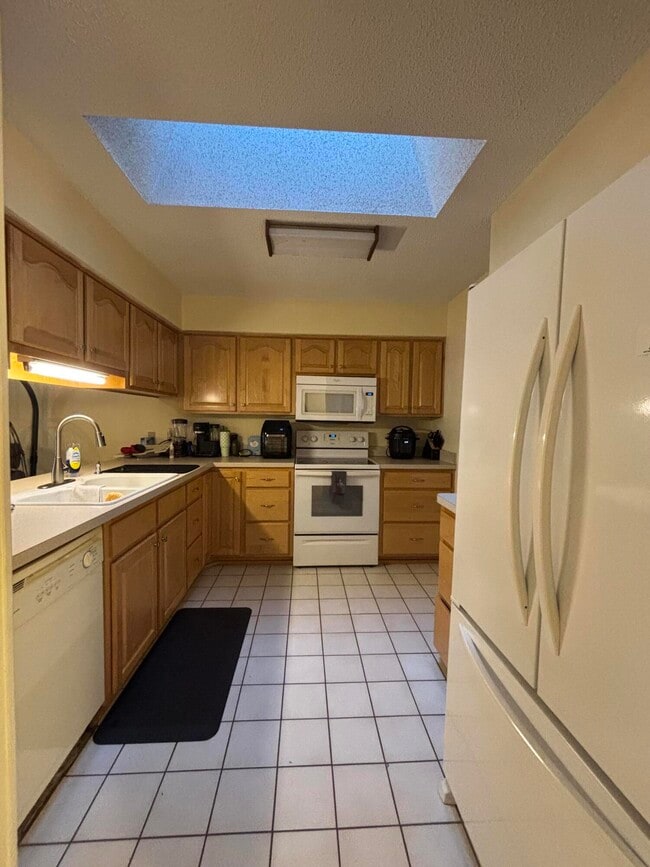 Photo - 83 Catamaran Ln