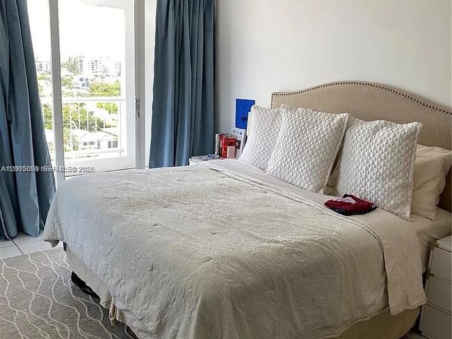 Photo - 9341 Collins Ave Unit 907