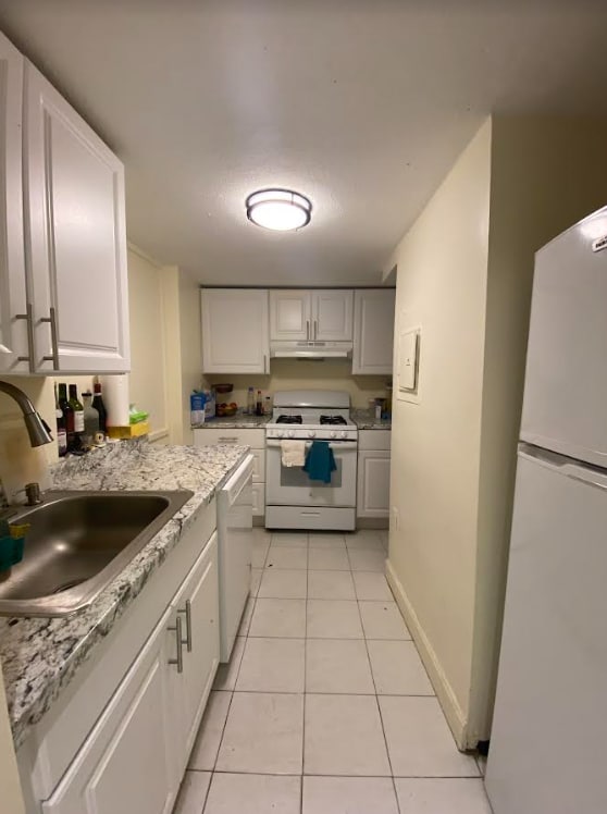 Building Photo - 118 London St