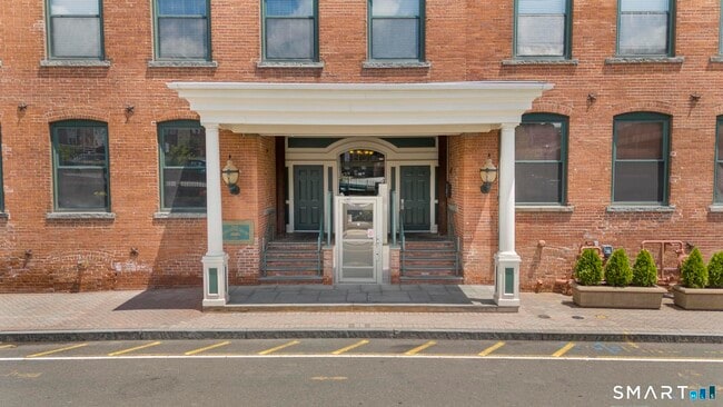 Photo - 145 Canal St E Unit 314