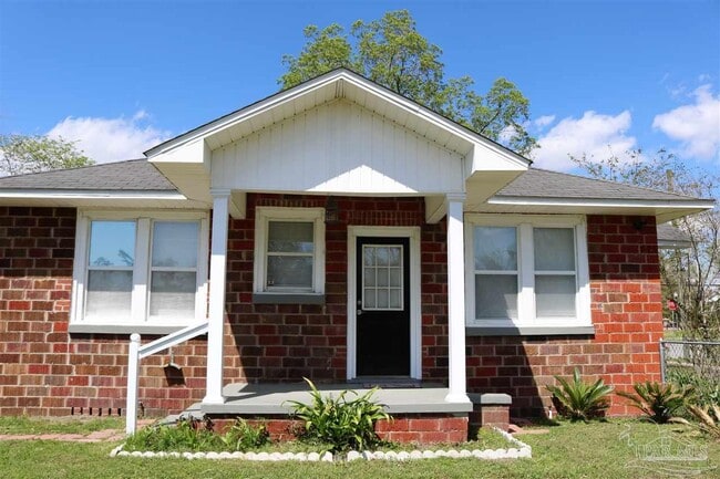 Photo - 5037 Canal St