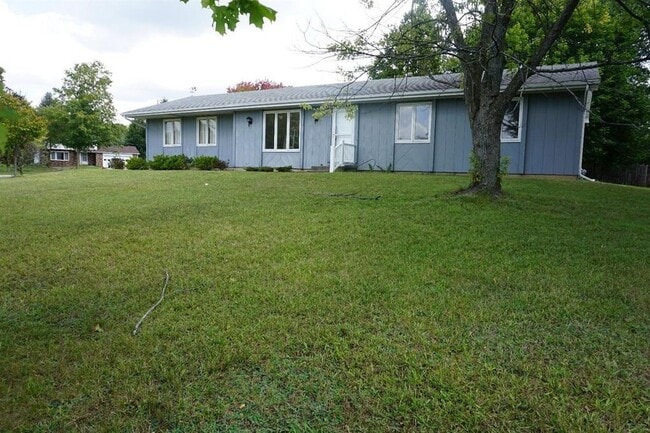 3 bedroom, 1.5 bathroom Chelsea ranch - fr... - 3 bedroom, 1.5 bathroom Chelsea ranch - fr... House