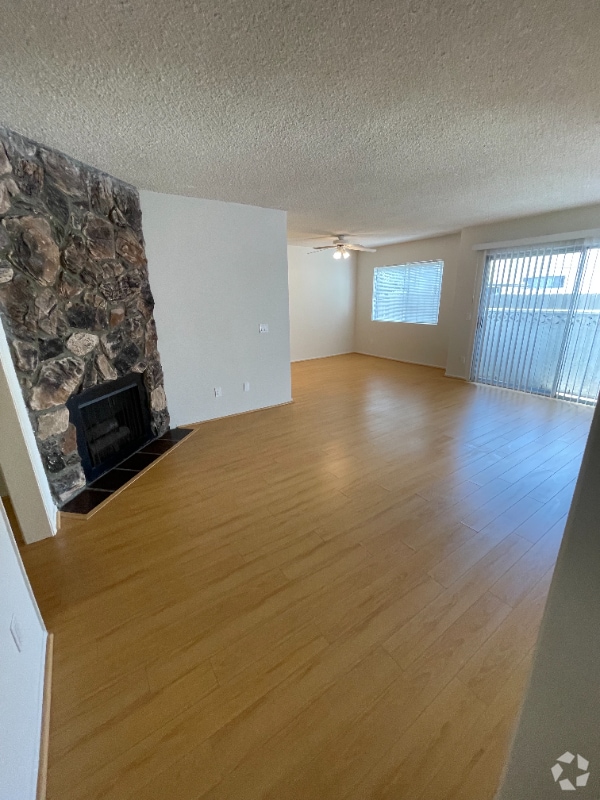 Building Photo - 4072 Inglewood Blvd Rental