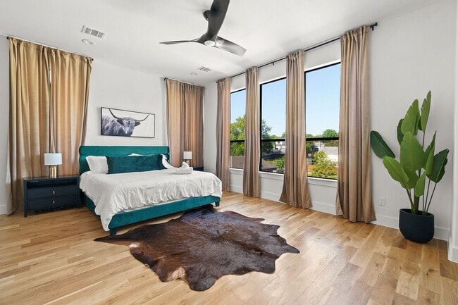 Photo - 512 Avenue L