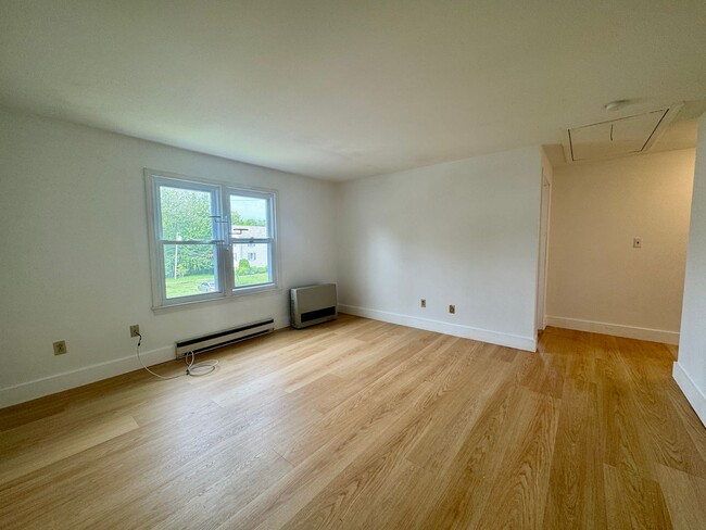 Photo - 27 Minott St