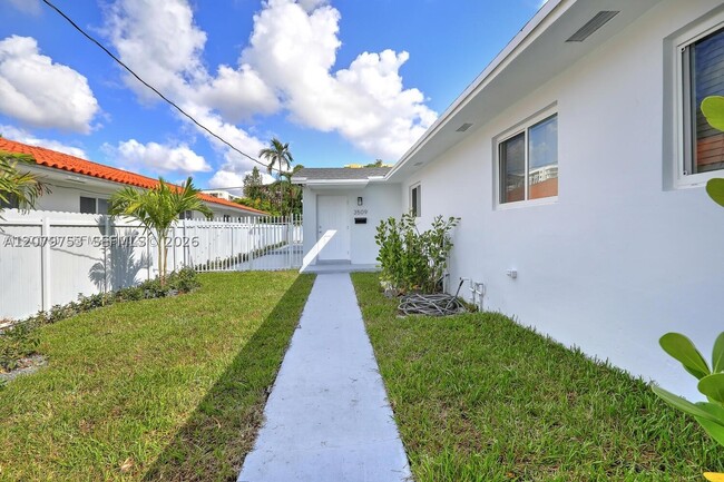 3509 SW 23rd Terrace Unit 3509