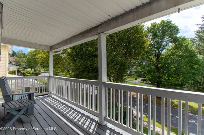 Photo - 1027 Woodlawn St