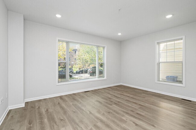 Photo - 2109 Aldrich Ave S Unit C