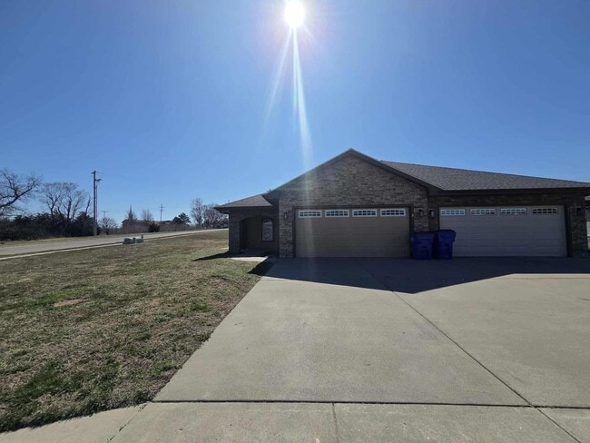 Photo - 410 Michael's Ct Unit 1