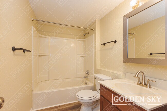 Photo - 1609 S Gharkey St Unit 1