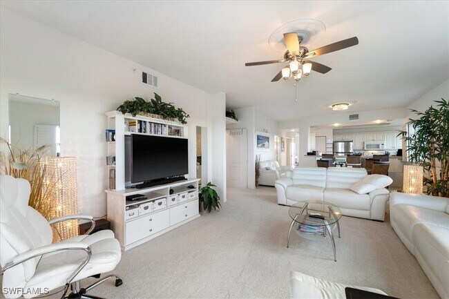 Photo - 14819 Laguna Dr Unidad 501