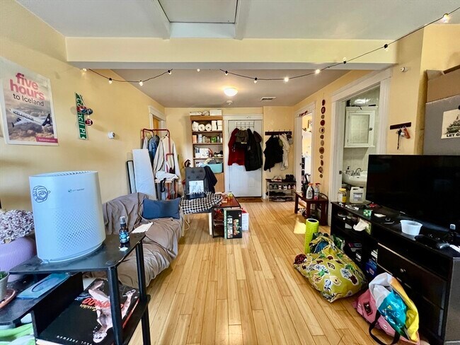 Photo - 13 Centre St Unit 2