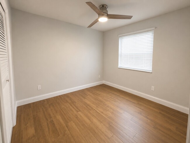 Photo - 4311 NW 2nd Ave