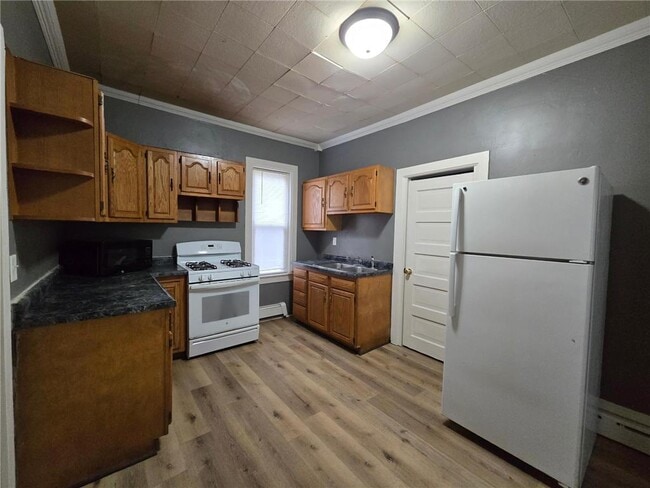 Photo - 506 W Brooks St