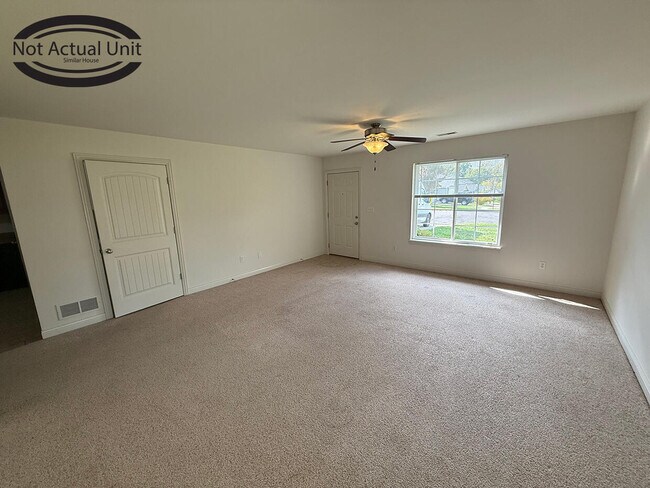 Photo - 7437 Noah Ct