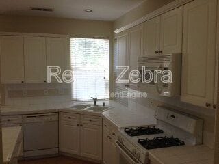 Building Photo - 626 Peachcrest Dr