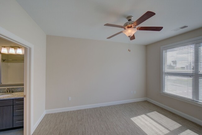 Photo - Harbor Vista at Crawford Street