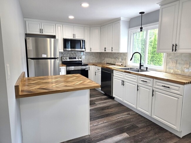 Photo - 276 Sumner St