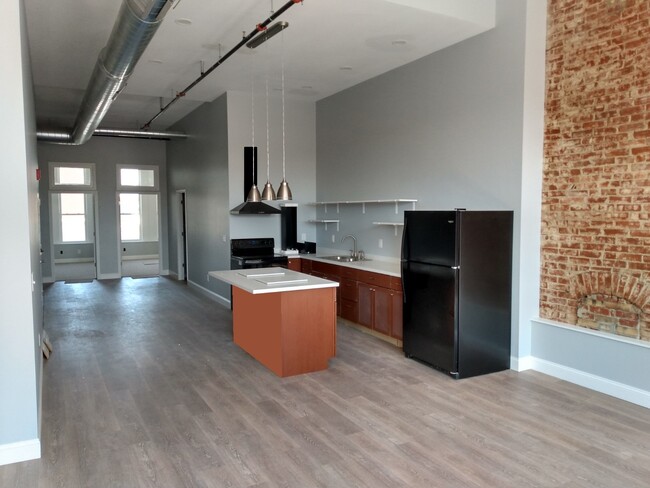 Photo - 222 S Main St Unit 02