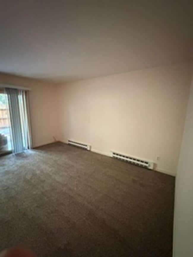 Photo - 825 Southwood Blvd