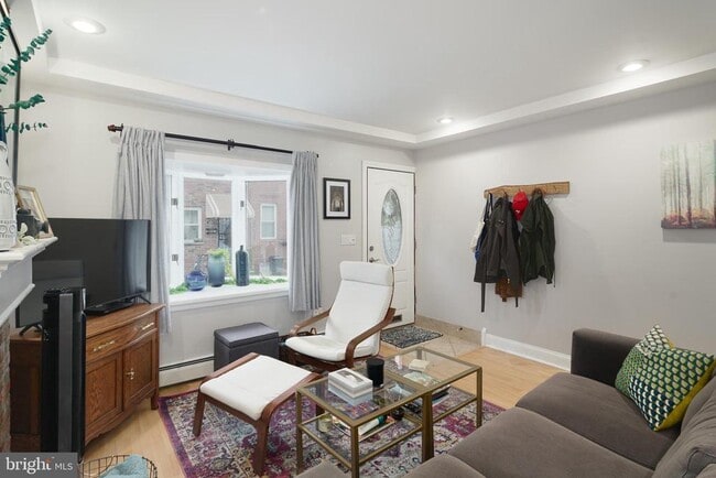 Photo - 1910 S Alder St