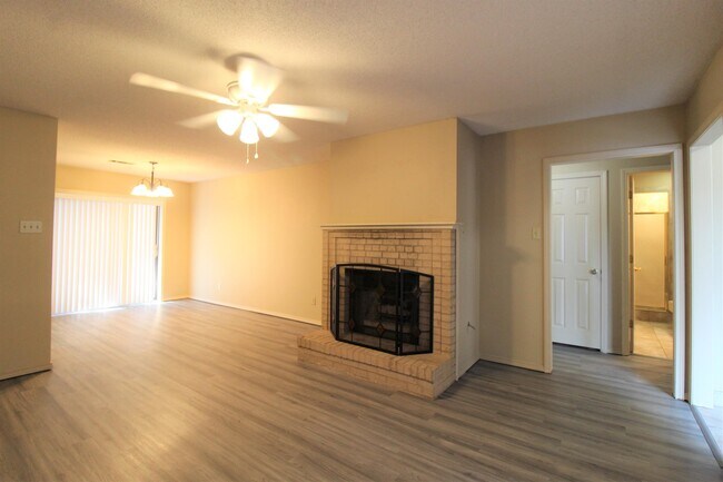 Photo - 5822 Gordon Ln