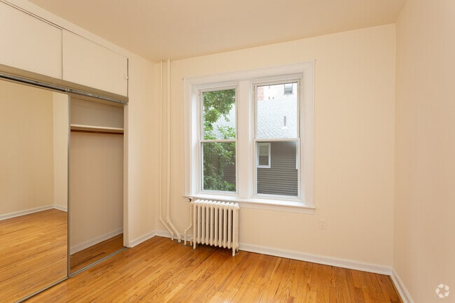 1 Bdrm 1 Bath Bedroom