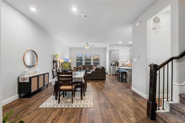 Photo - 620 Hutchinson Ln