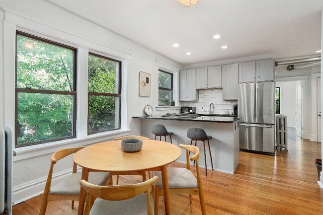 Photo - 2027-2029-2029 Alfred Ave