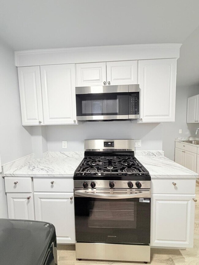 Photo - 39 Farren Ave Unit 2nd Fl