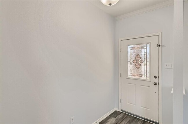 Photo - 1104 Canoe Cove